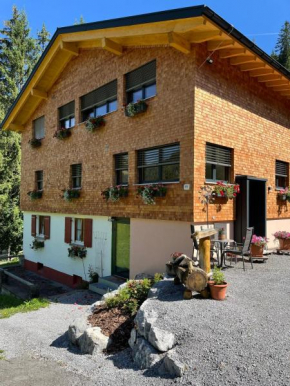Haus Waldegg 84